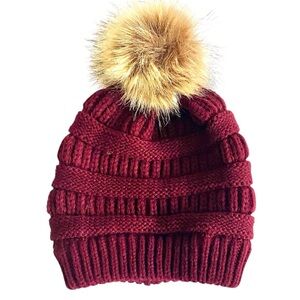 Women’s Winter Knit Beanie Hat Burgundy with Tan Faux Fur Pom Pom NWOT